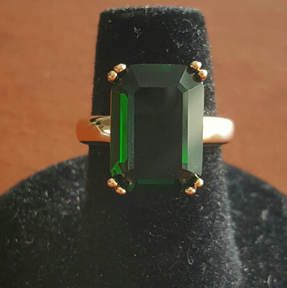 4.20ct Octagon Emerald Lab Created Solitaire Ring - Picture 2 of 7
